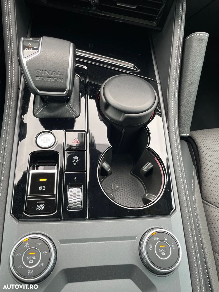 Volkswagen Touareg - 25