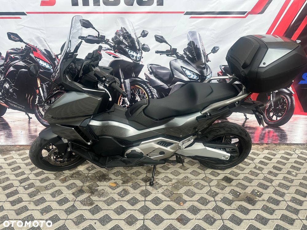 Honda NSS - 8