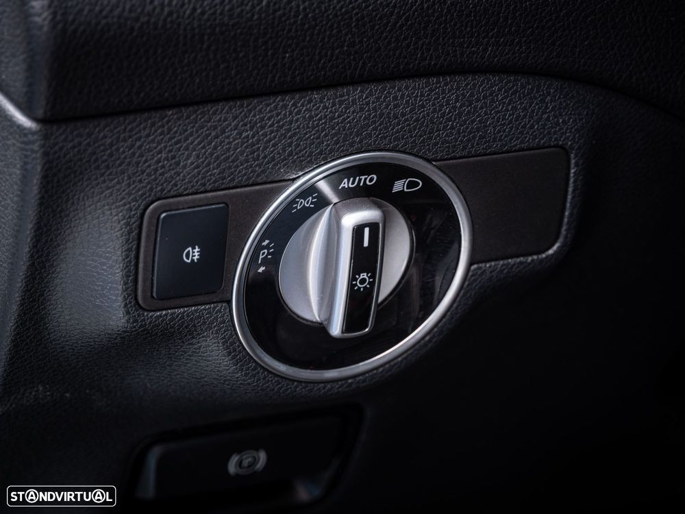 Mercedes-Benz CLA 45 AMG - 11