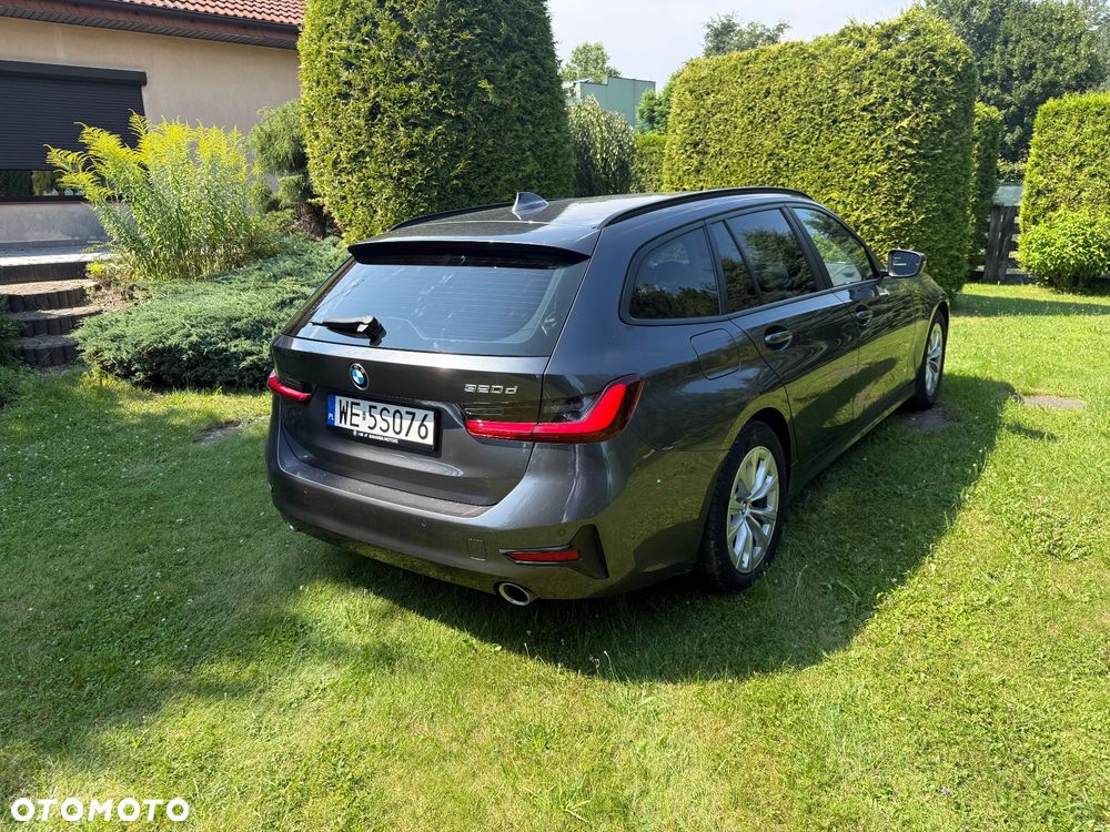 BMW Seria 3 320d MHEV Luxury Line - 4