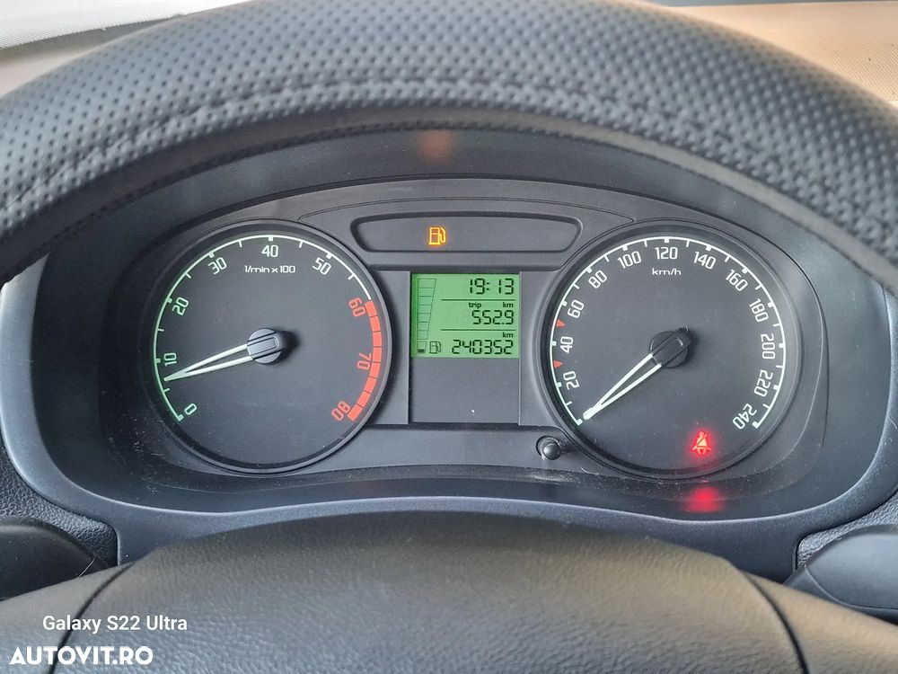 Skoda Fabia 1.2 HTP Elegance Green tec - 5