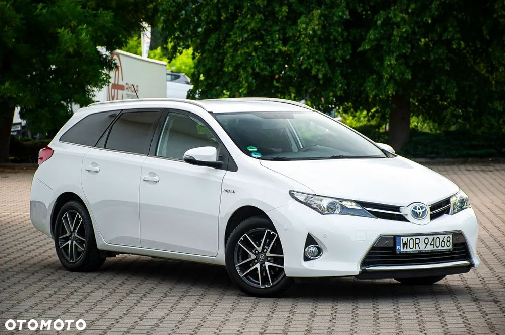 Toyota Auris 1.8 HSD Prestige NAVI - 3