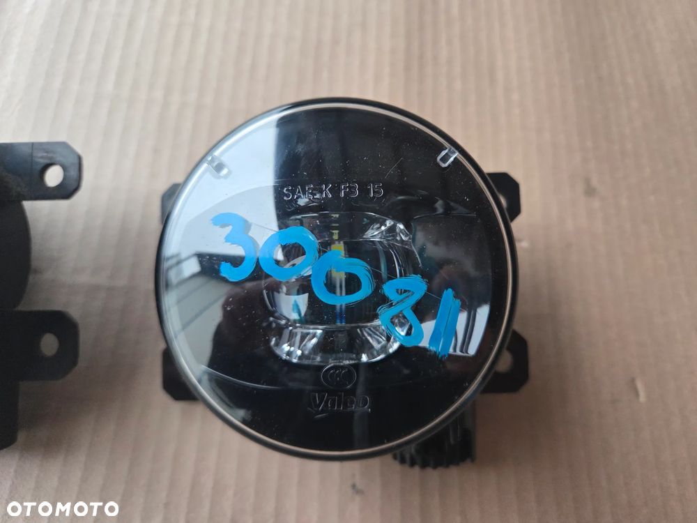 Halogen przedni LED Peugeot 208 II 2008 II 3008 II 5008 II - 3