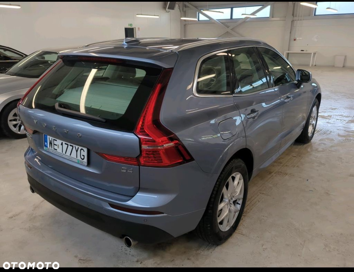 Volvo XC 60 D4 Momentum Pro - 2