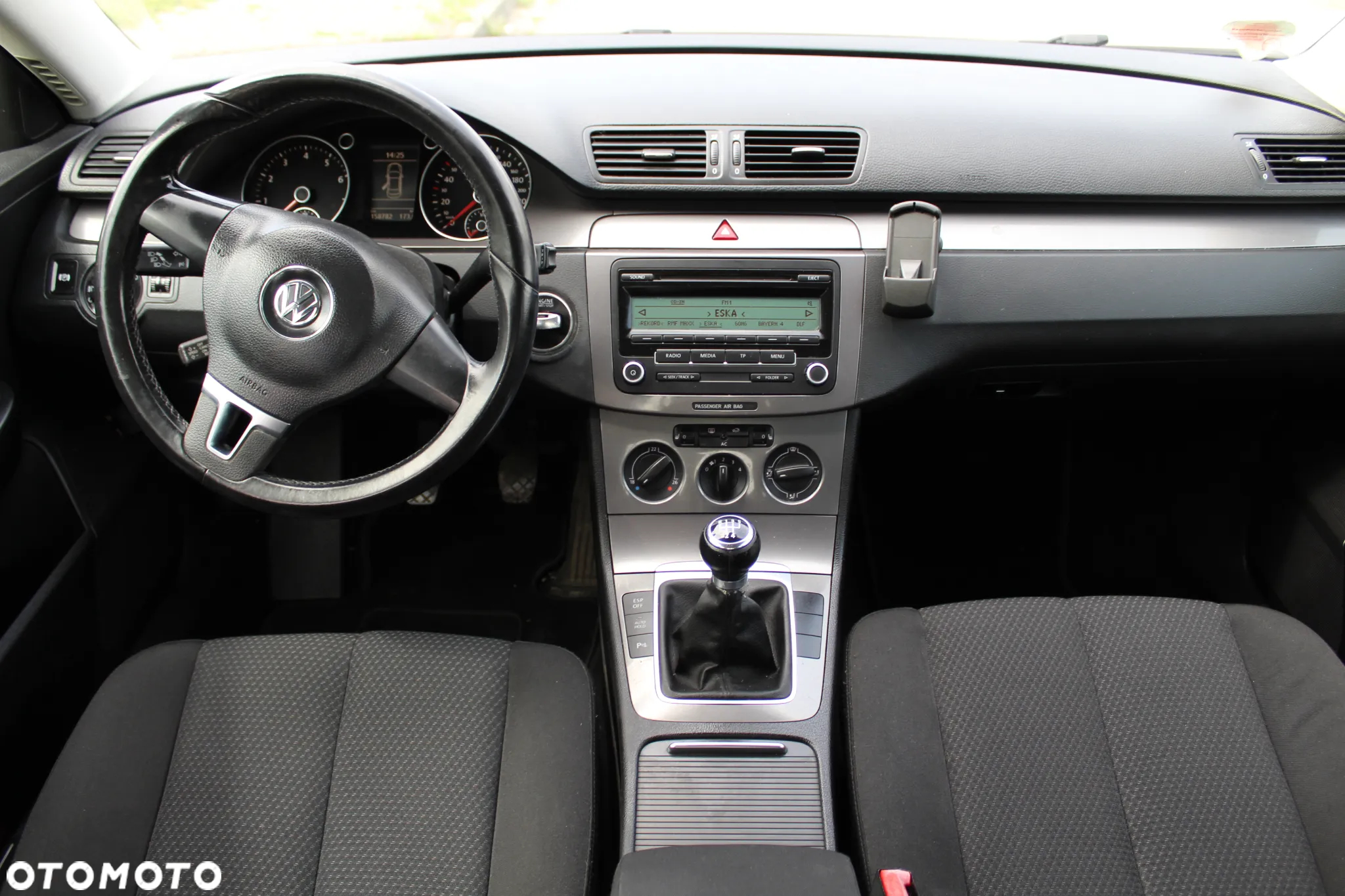 Volkswagen Passat 1.6 Comfortline - 11