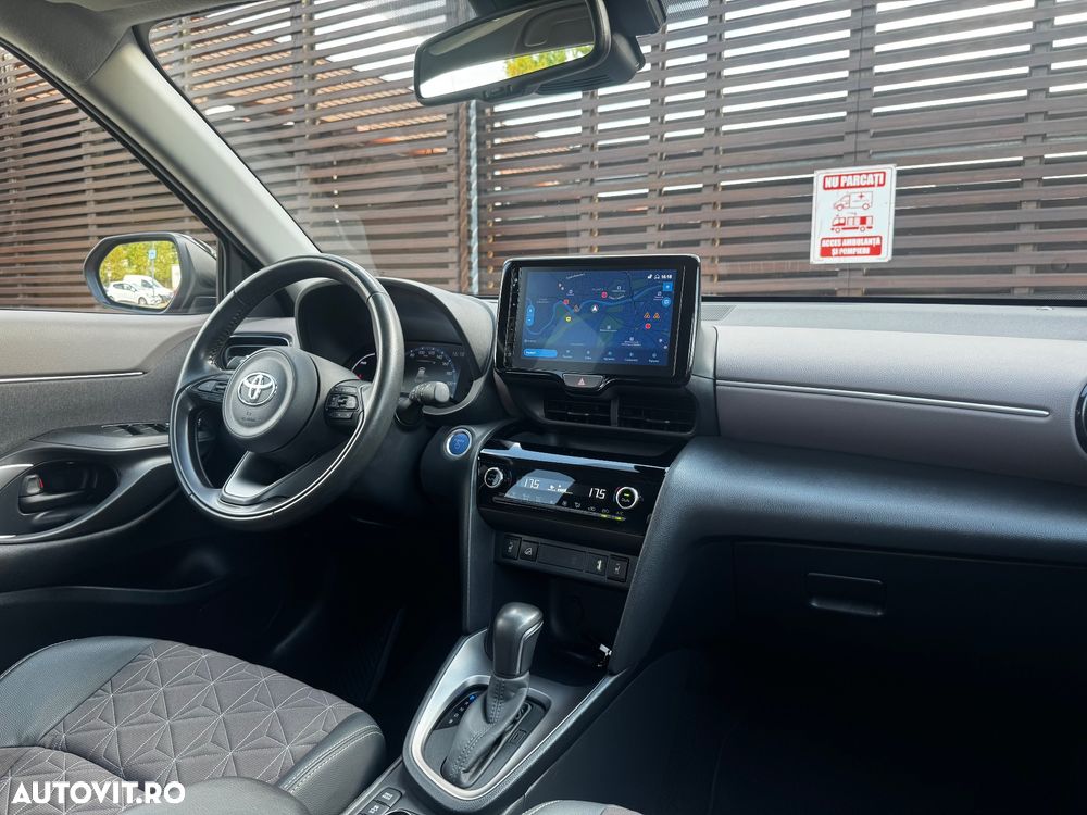 Toyota Yaris Cross 1.5 VVT-i AWD-i Adventure - 29