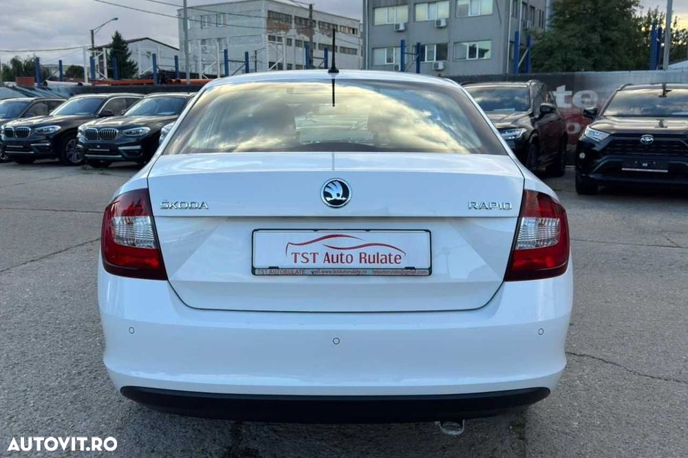 Skoda RAPID - 7