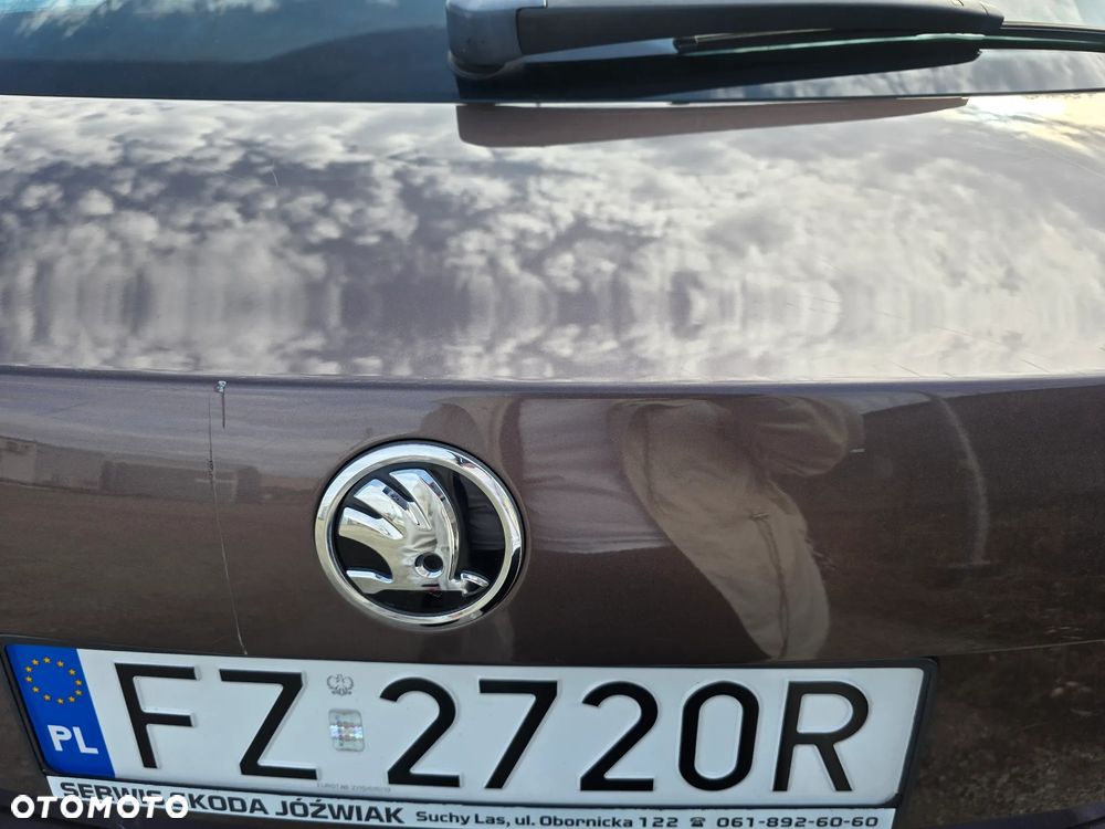 Skoda RAPID 1.2 TSI Ambition - 21
