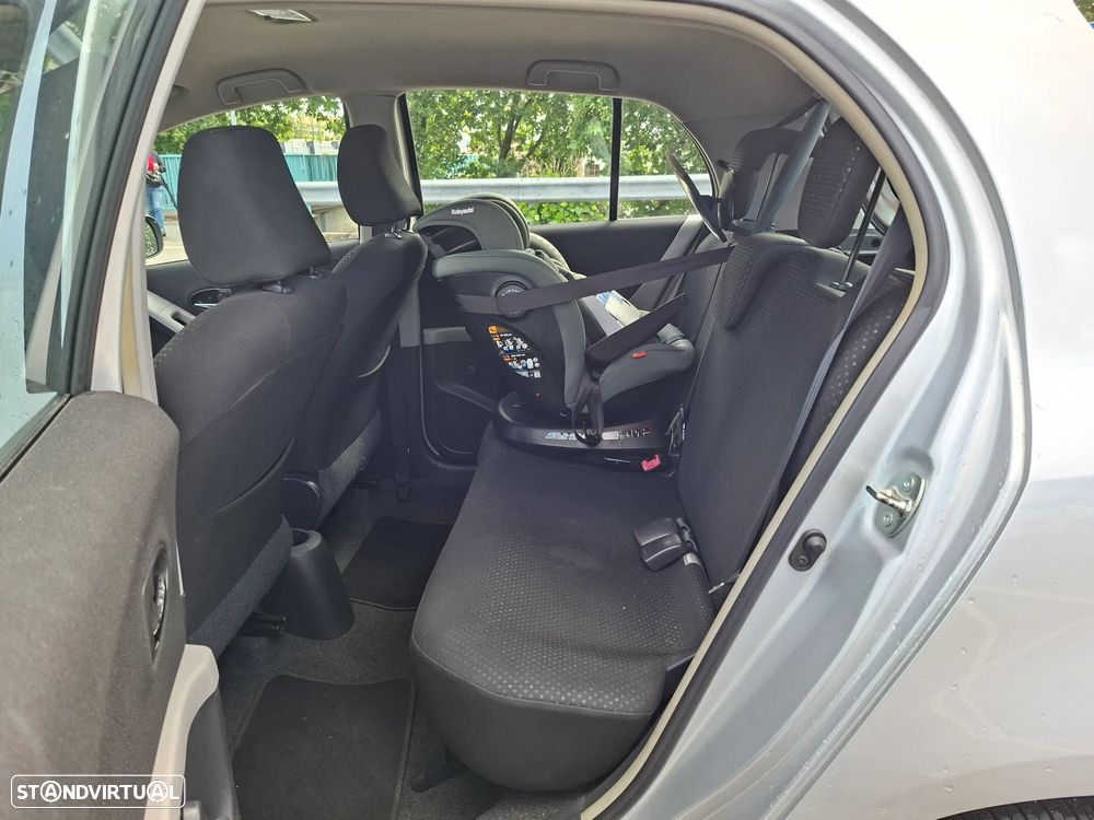 Toyota Yaris 1.0 VVT-i AC Manual - 10