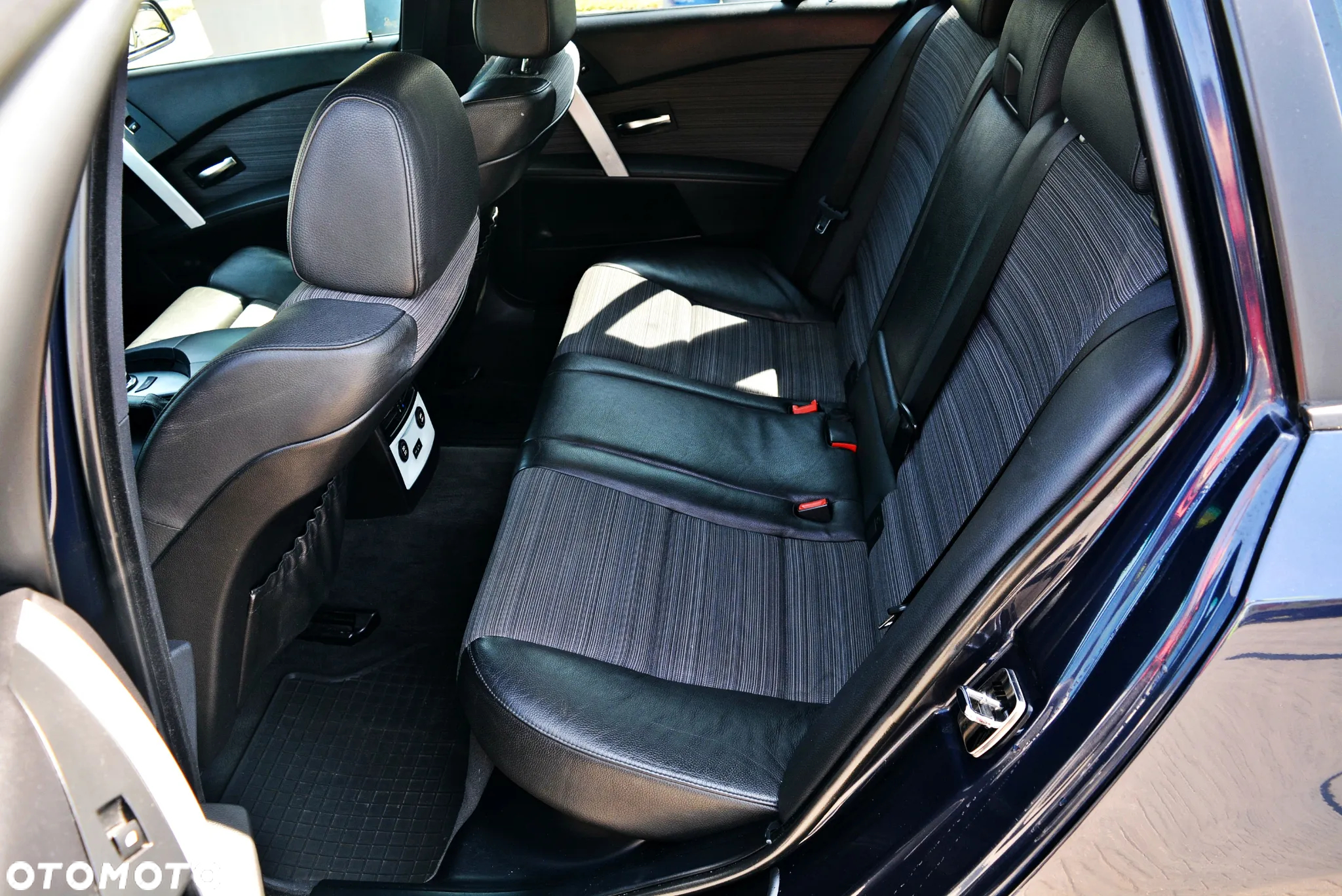 BMW Seria 5 530i Touring - 7