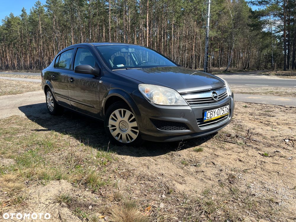 Opel Astra 1.7 CDTI Essentia - 1