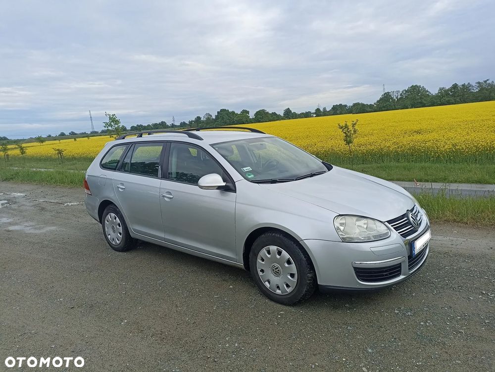 Volkswagen Golf 1.9 TDI DPF Trendline - 1