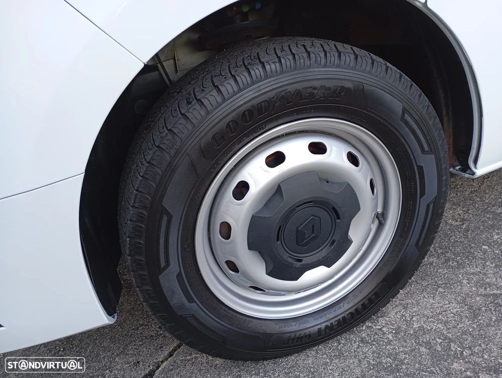 Renault Trafic L2H1 Longa - 7