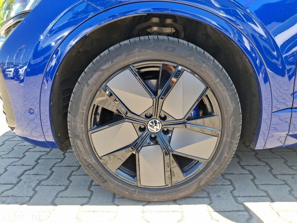 Volkswagen Touareg - 19
