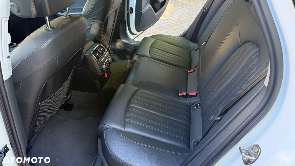 Audi A6 Avant - 14