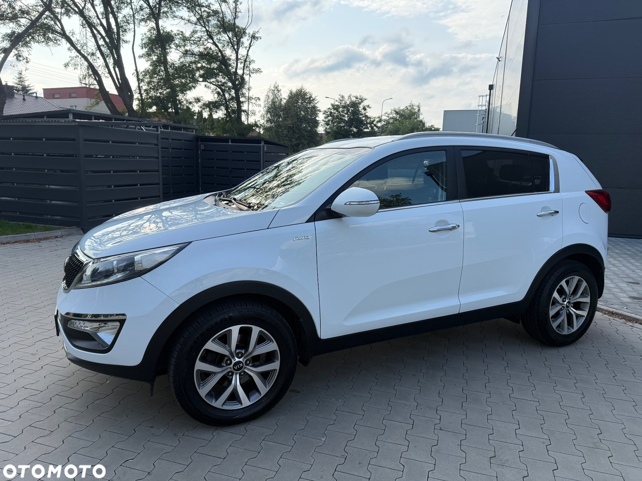 Kia Sportage 2.0 CRDI AWD Spirit - 13