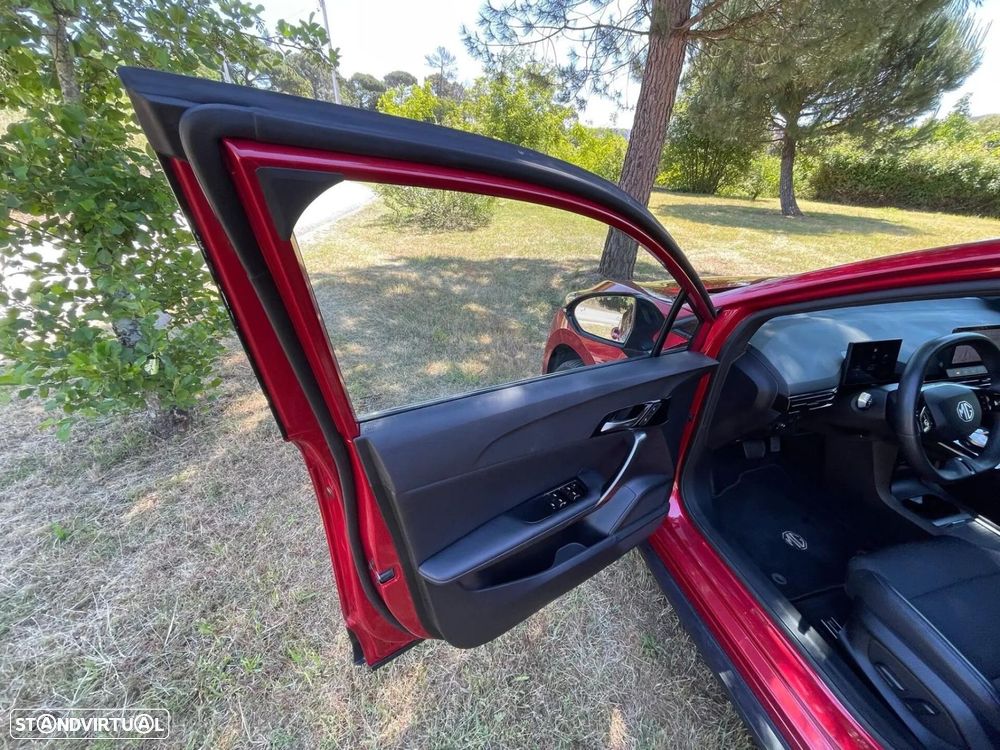 MG MG4 77 kWh Extended Range Luxury - 27