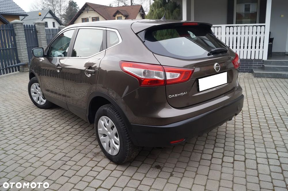 Nissan Qashqai 1.2 DIG-T N-Vision - 11
