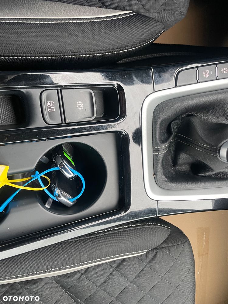 Kia ProCeed 1.5 T-GDI GT Line - 25