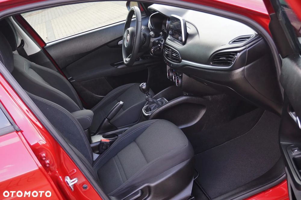 Fiat Tipo 1.4 T-Jet Lounge - 24