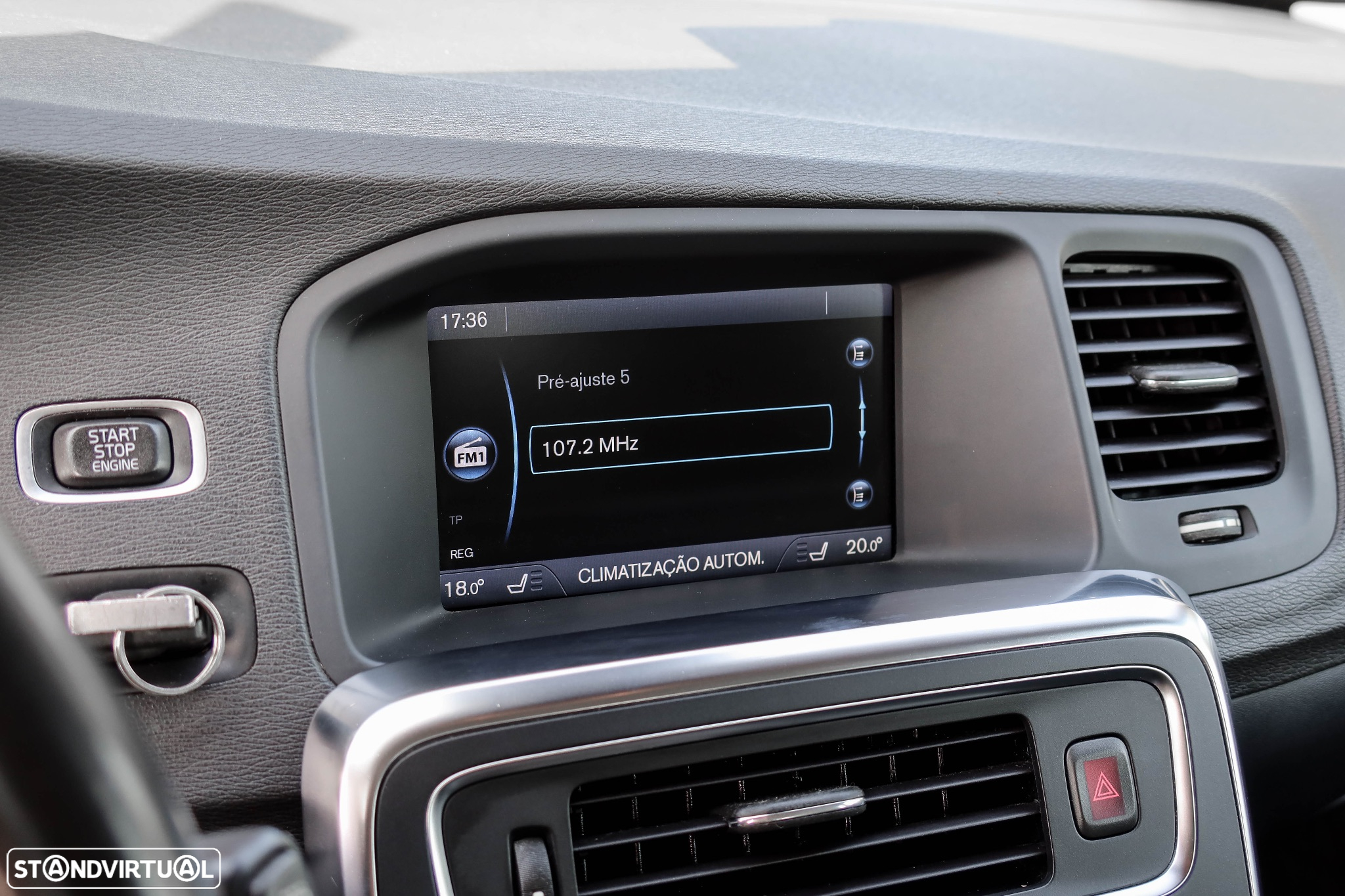 Volvo V60 1.6 D2 Drive Momentum Start/Stop - 11