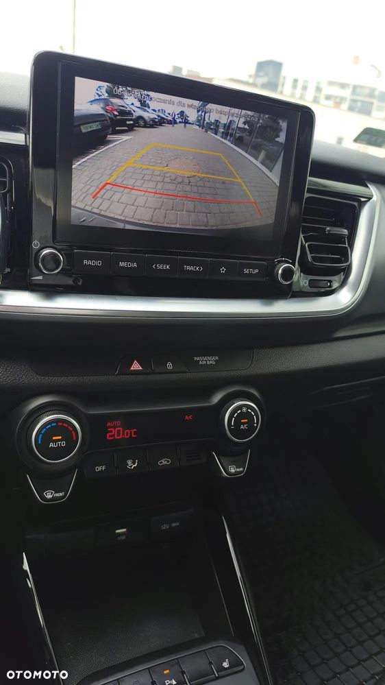 Kia Stonic 1.2 L Business Line - 11