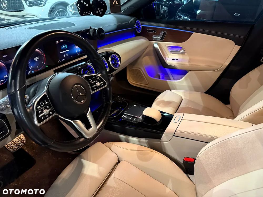 Mercedes-Benz CLA 250 4-Matic 7G-DCT - 8