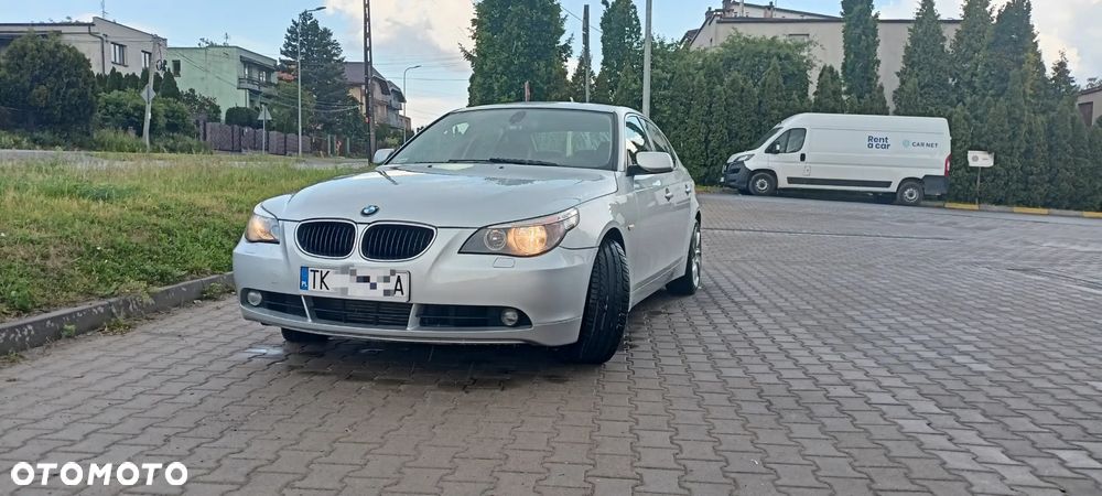 BMW Seria 5 525d - 2