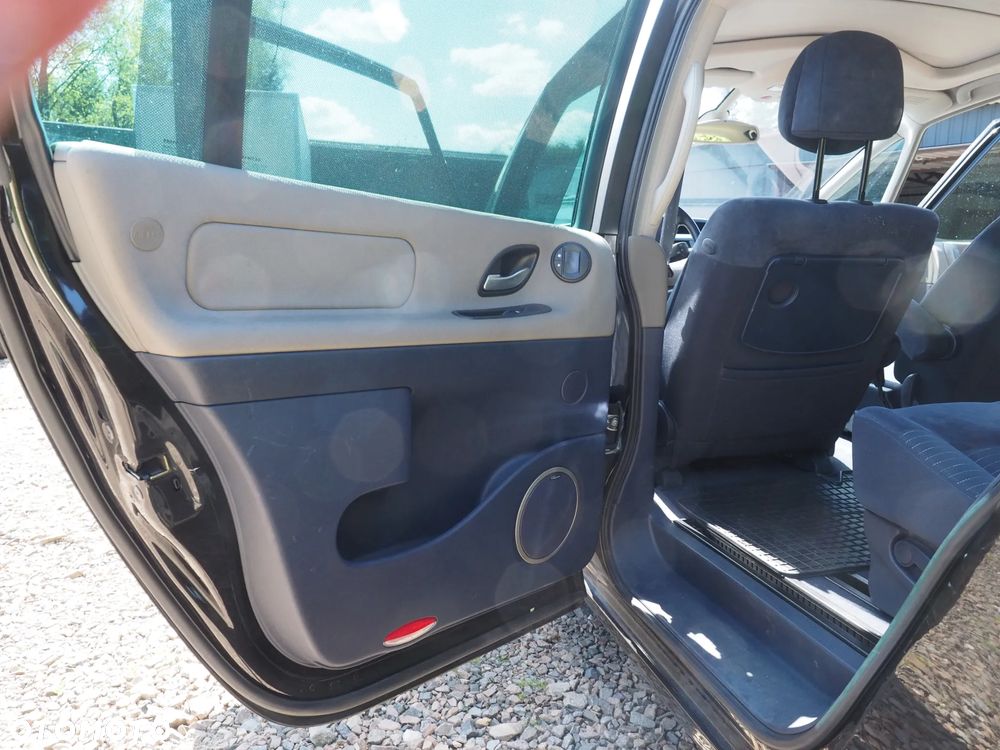 Renault Espace 3.0 dCi Initiale - 34