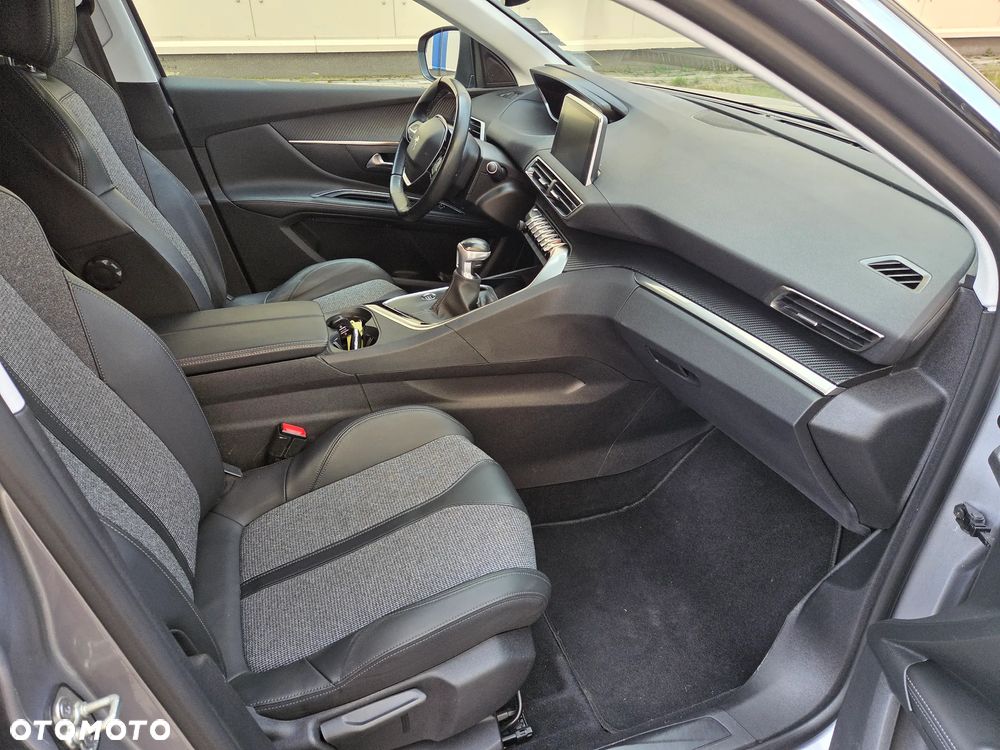 Peugeot 5008 BlueHDI 130 Allure Business-Paket - 16