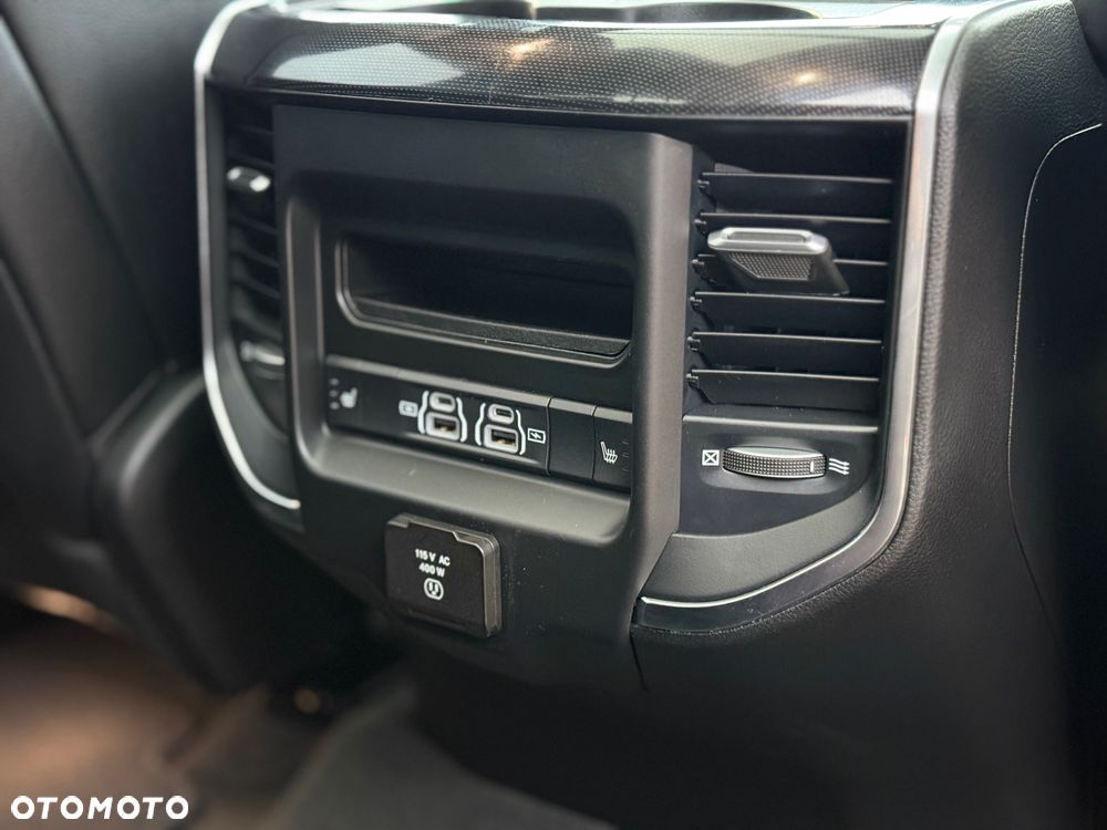 RAM 1500 Crew Cab Laramie - 31