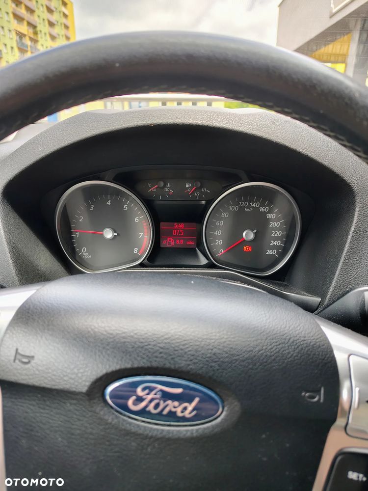 Ford Mondeo 2.0 Trend - 3