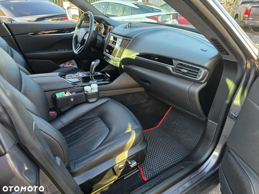 Maserati Levante S Q4 GranLusso - 31