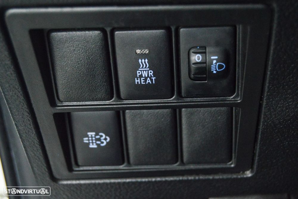 Toyota Hilux 2.4 D-4D 4X2 Cabine Extra 3L - 28