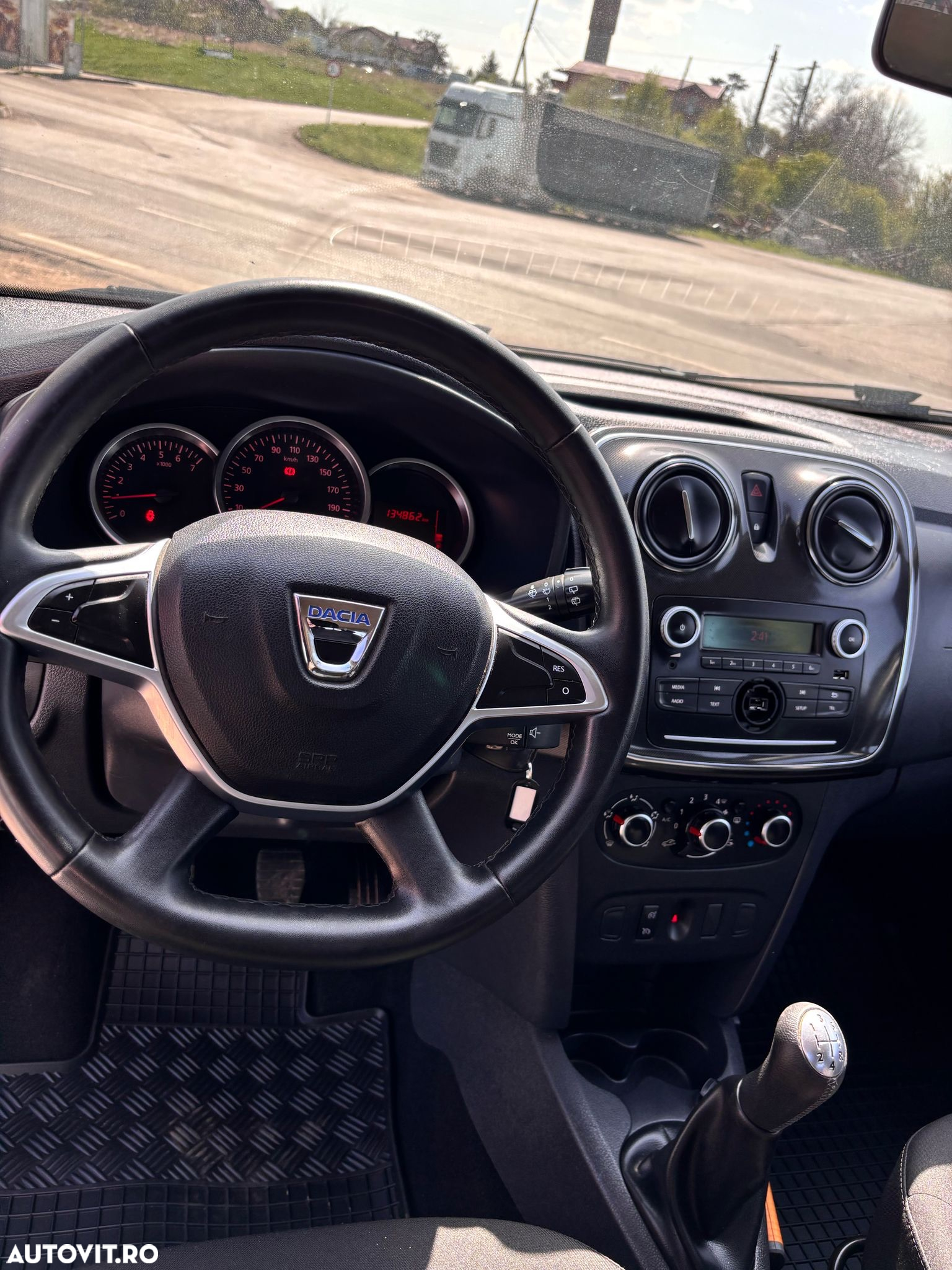 Dacia Sandero - 9