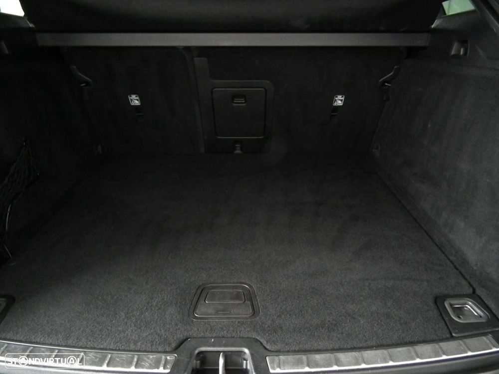 Volvo XC 60 2.0 D4 R-Design Geartronic - 25