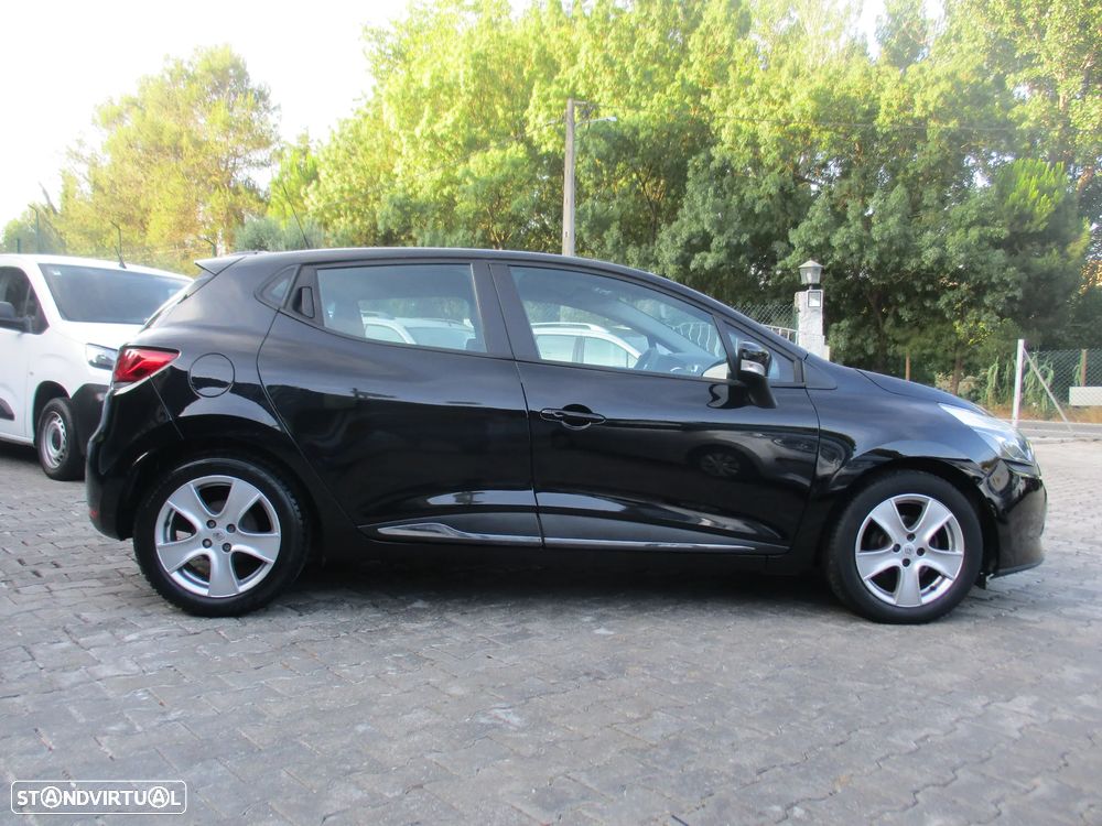 Renault Clio - 6