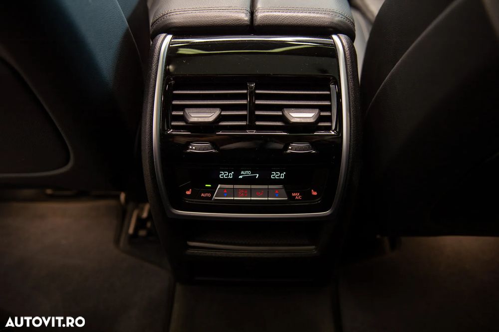 BMW X5 xDrive40i - 35