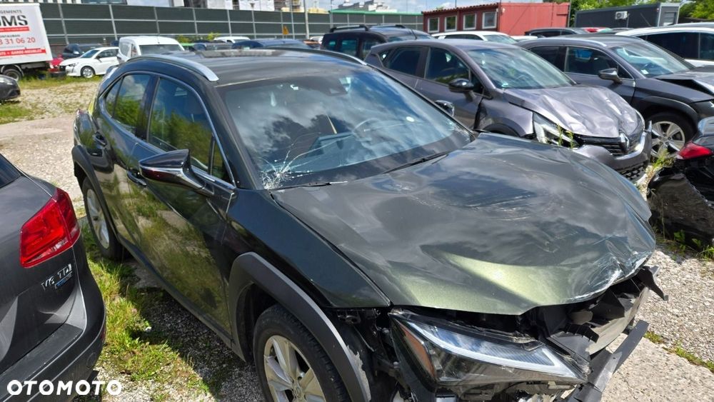 Lexus UX - 9