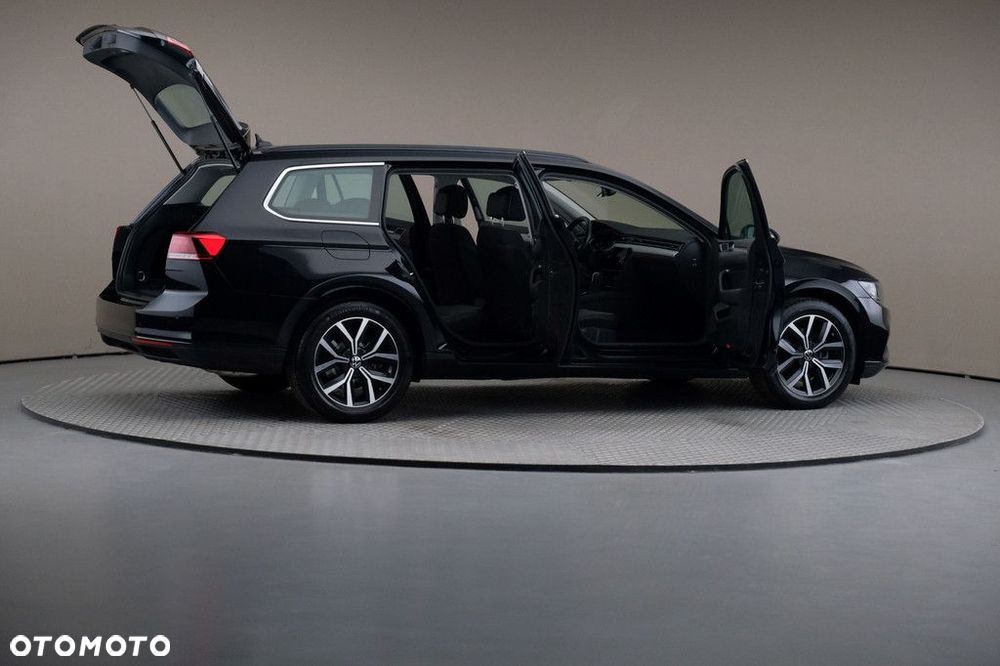 Volkswagen Passat Variant 2.0 TSI Business DSG - 6