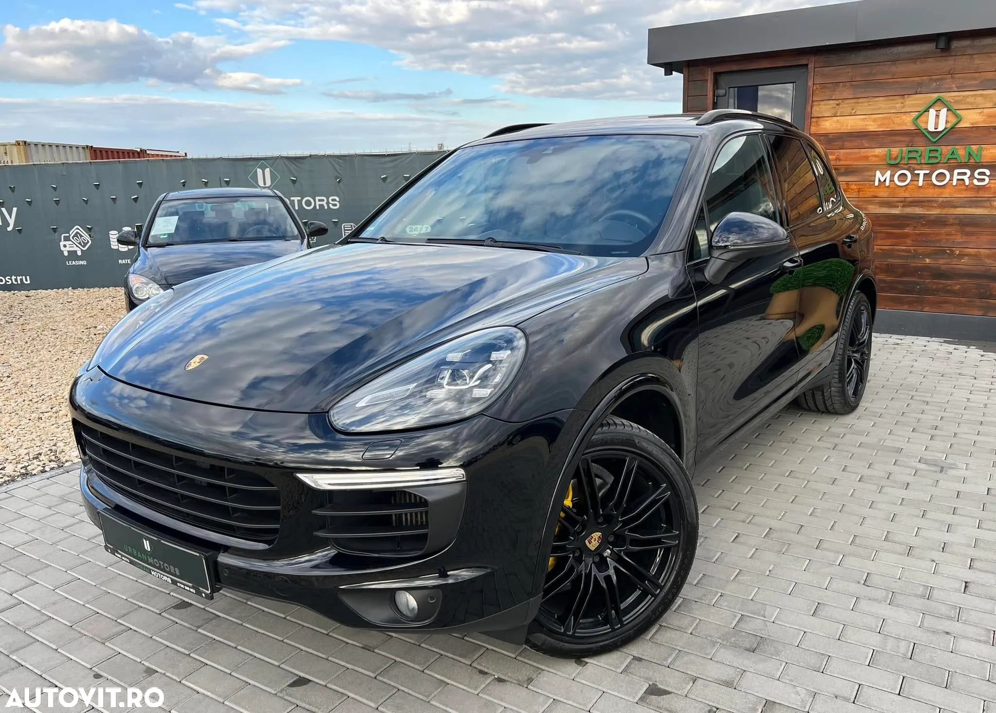 Porsche Cayenne 3.0 L - 1