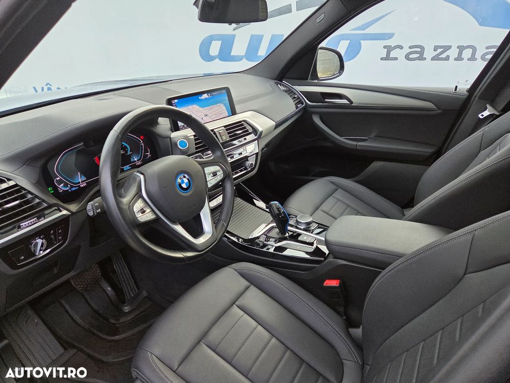 BMW iX3 - 22