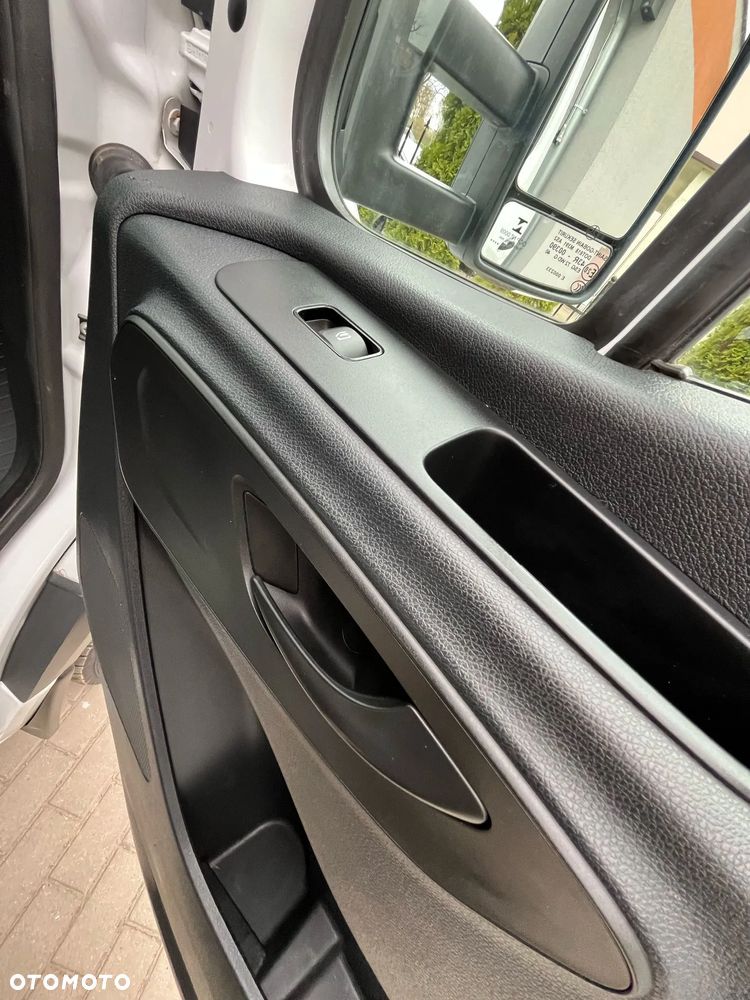 Mercedes-Benz Sprinter 516 - 25