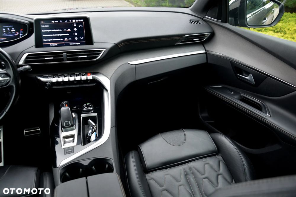 Peugeot 5008 BlueHDi 180 EAT8 GT - 33