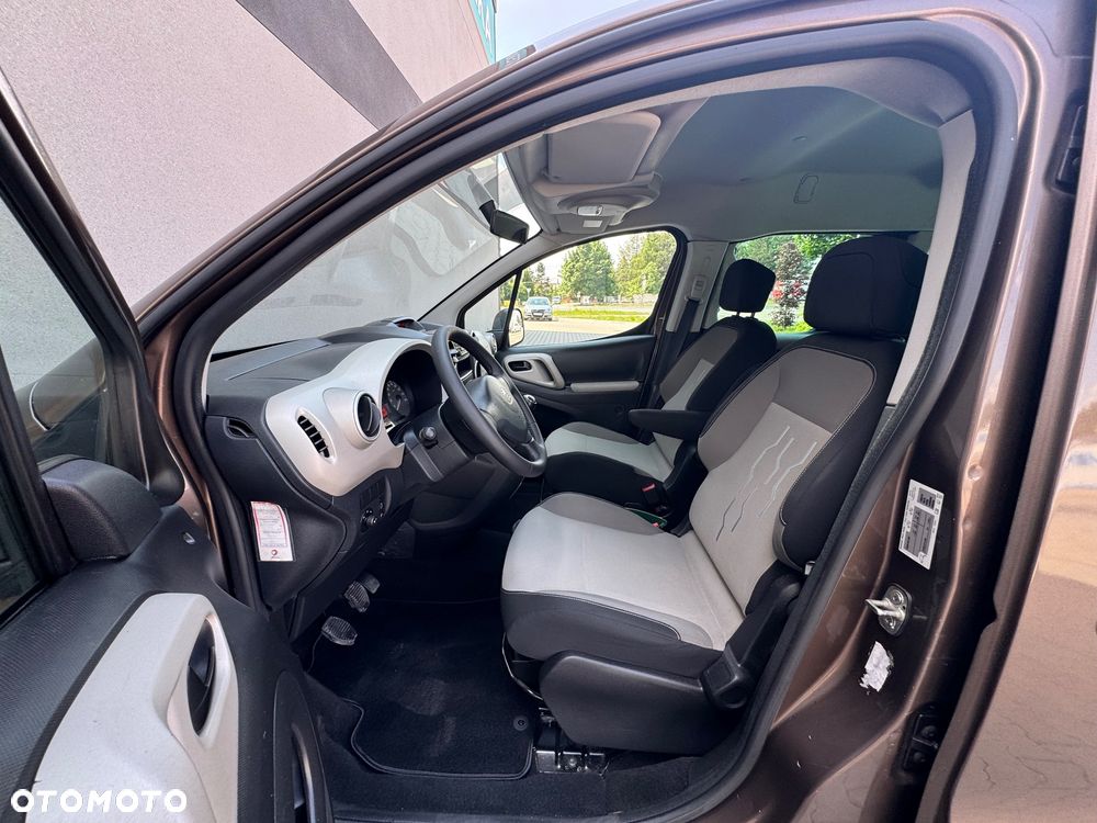 Peugeot Partner 98 VTi Active - 19