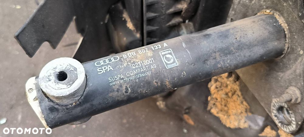 PAS PRZEDNI VOLKSWAGEN PASSAT B5 - 7