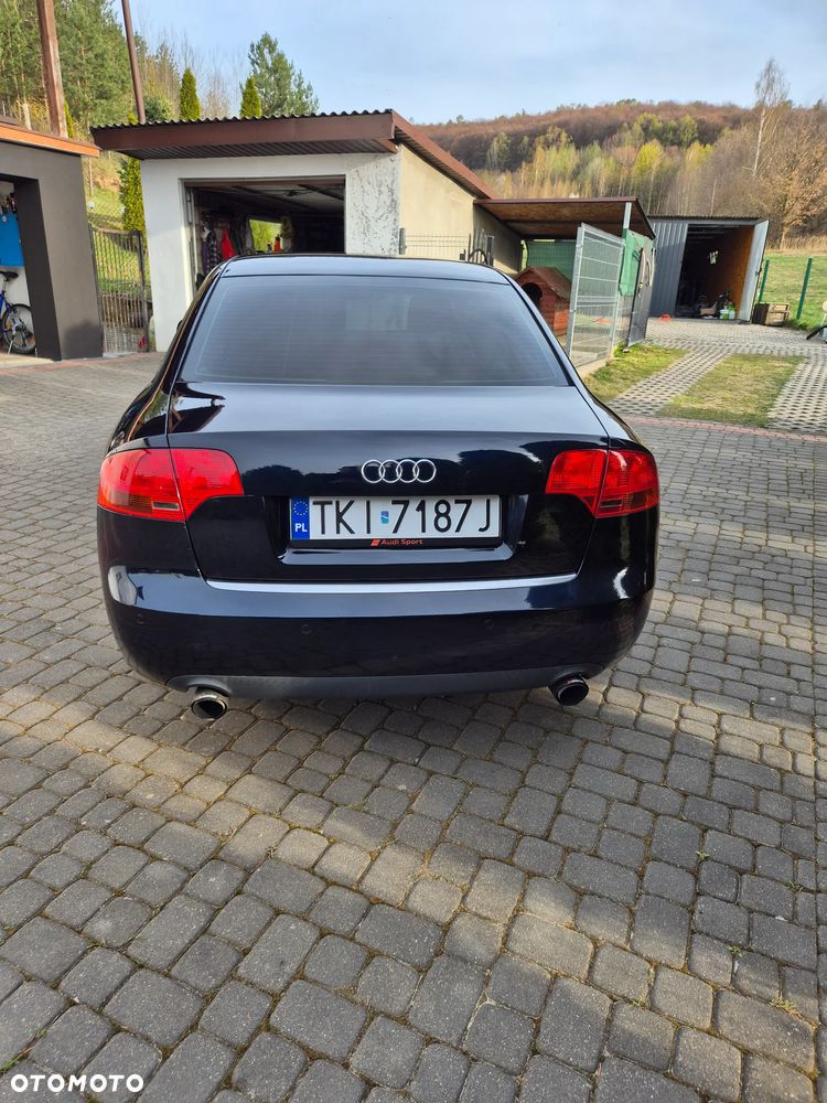 Audi A4 Limousine - 26
