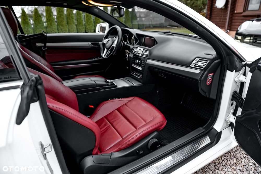 Mercedes-Benz Klasa E 250 7G-TRONIC - 19