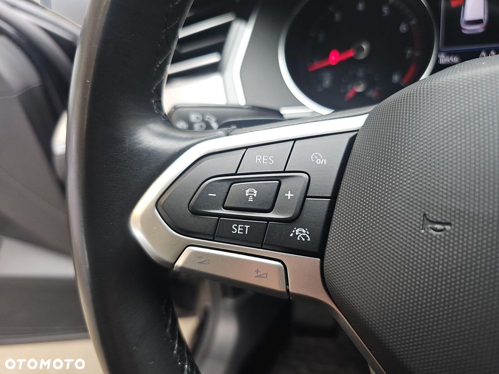 Volkswagen Passat Variant 1.5 TSI EVO Business DSG - 14