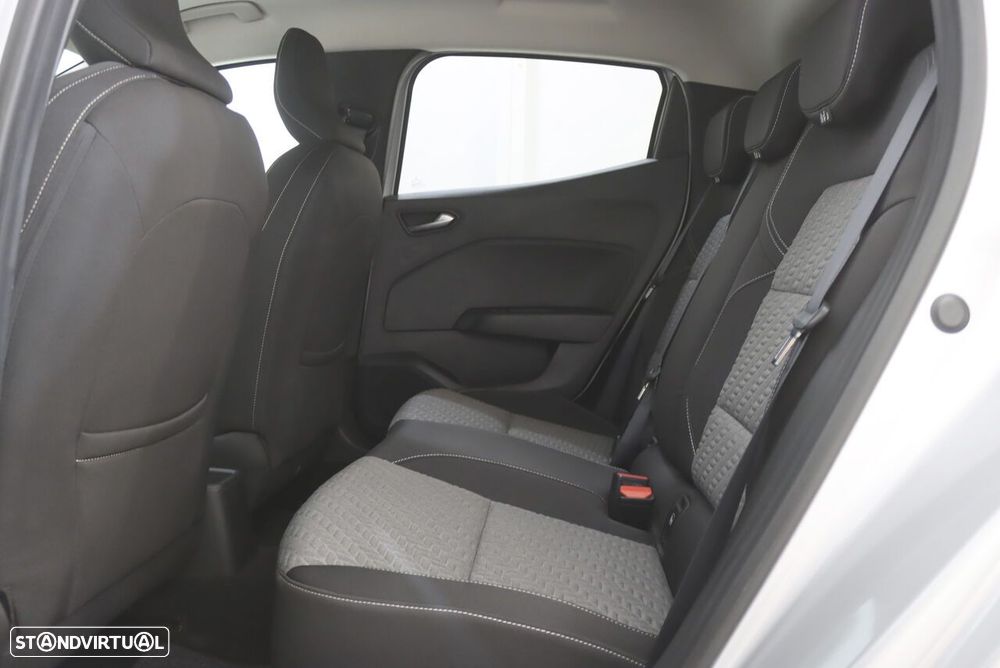 Renault Clio 1.0 TCe Evolution Bi-Fuel - 8